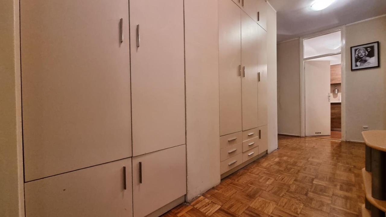 Slavija Square Apartments เบลเกรด ภายนอก รูปภาพ