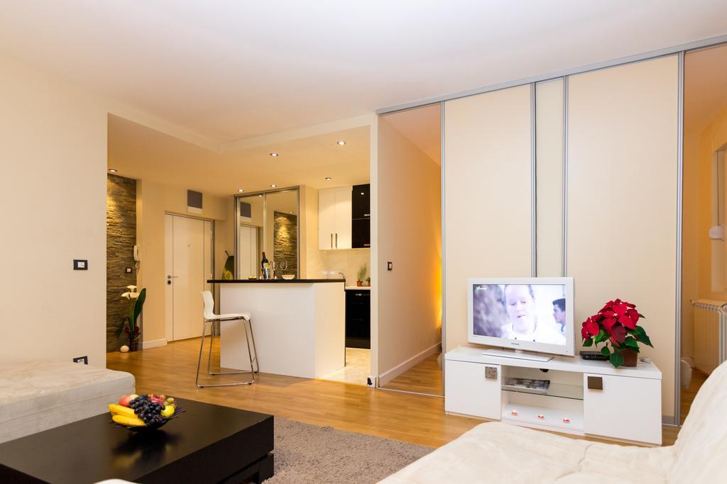 Slavija Square Apartments เบลเกรด ห้อง รูปภาพ