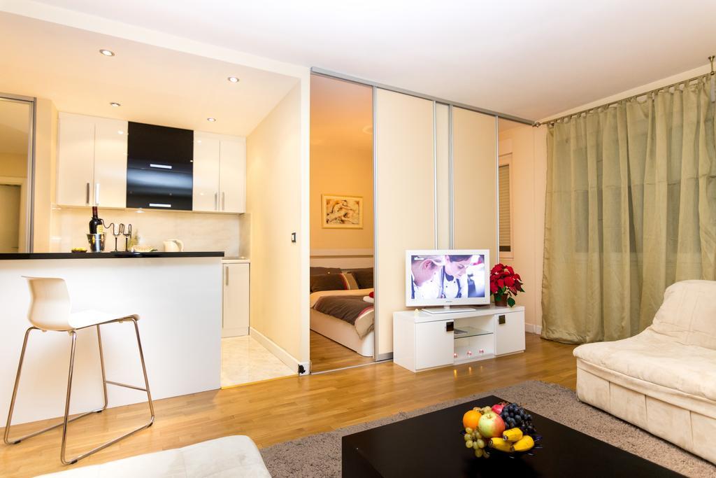 Slavija Square Apartments เบลเกรด ห้อง รูปภาพ
