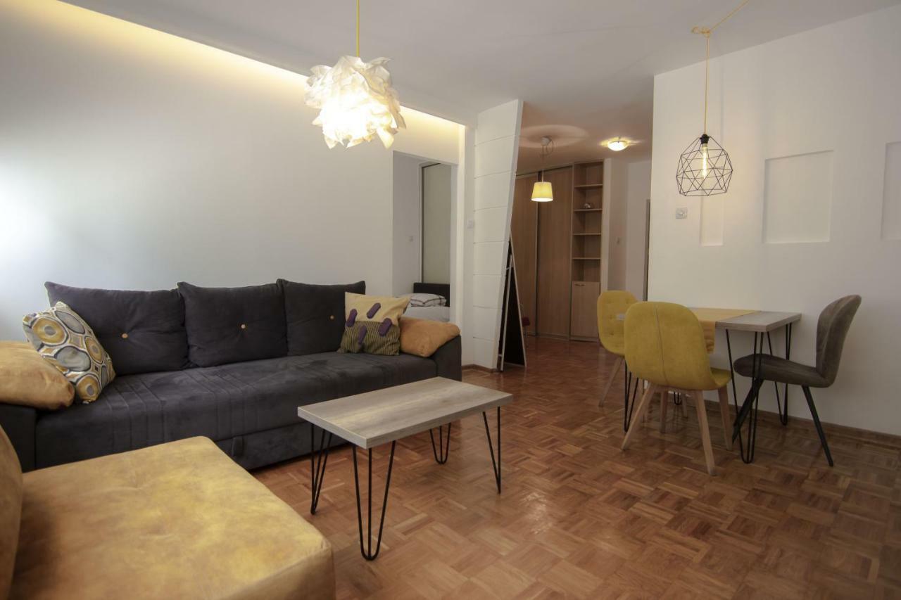 Slavija Square Apartments เบลเกรด ภายนอก รูปภาพ
