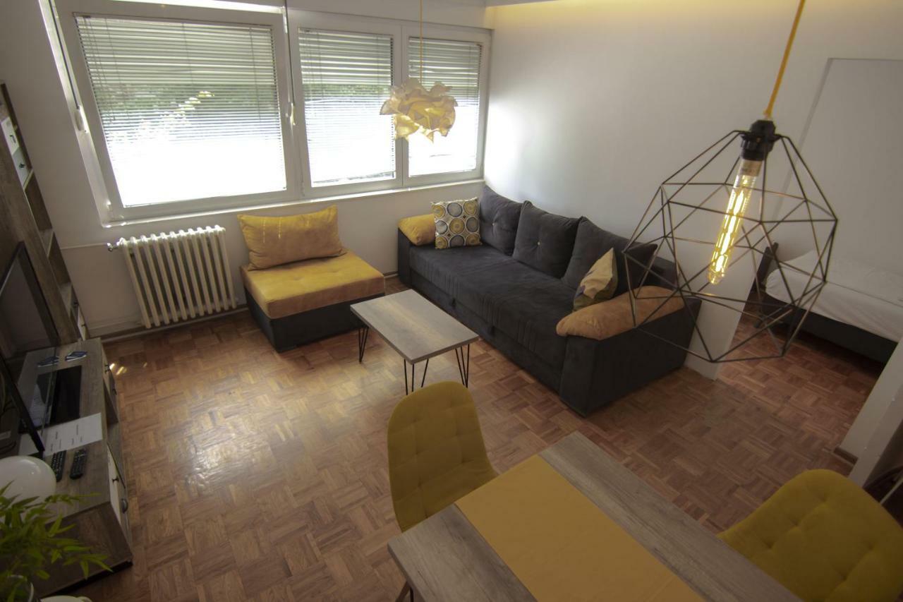 Slavija Square Apartments เบลเกรด ภายนอก รูปภาพ